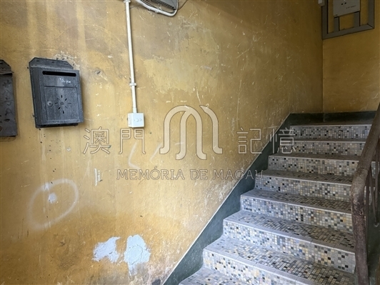 平安大廈內部樓梯